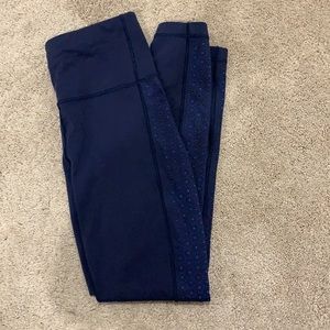 Lululemon 7/8 in eyelet leggings